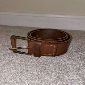 Mens Timberland Brown leather belt. Size 40.